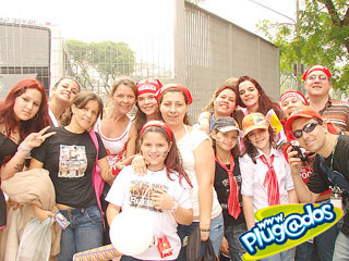 Ação Promocional Plugados Adria – Show RBD – Portão 2 Ação Promocional Plugados Adria – Show RBD – Portão 2