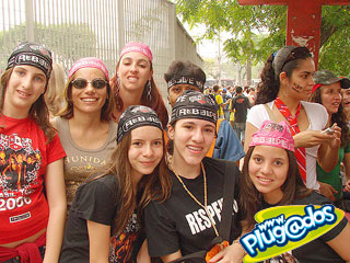 Ação Promocional Plugados Adria – Show RBD – Portão 2 Ação Promocional Plugados Adria – Show RBD – Portão 2