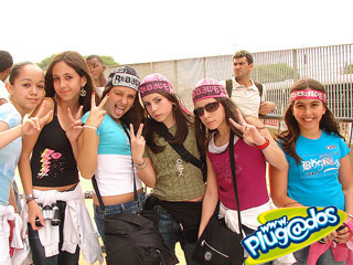 Ação Promocional Plugados Adria – Show RBD – Portão 2 Ação Promocional Plugados Adria – Show RBD – Portão 2