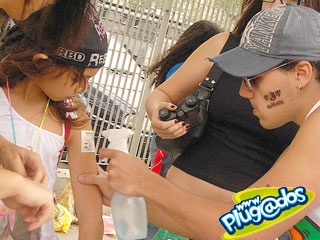 Ação Promocional Plugados Adria – Show RBD – Portão 2 Ação Promocional Plugados Adria – Show RBD – Portão 2