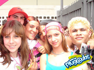 Ação Promocional Plugados Adria – Show RBD – Portão 16 Ação Promocional Plugados Adria – Show RBD – Portão 16