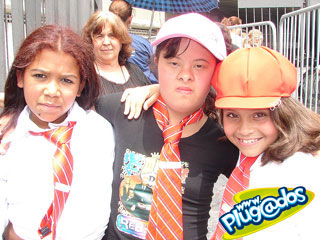 Ação Promocional Plugados Adria – Show RBD – Portão 16 Ação Promocional Plugados Adria – Show RBD – Portão 16