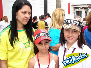 Ação Promocional Plugados Adria – Show RBD – Portão 17 Ação Promocional Plugados Adria – Show RBD – Portão 17