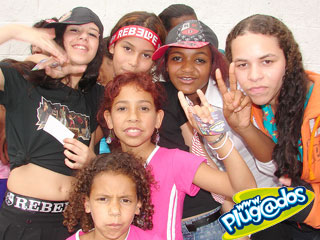 Ação Promocional Plugados Adria – Show RBD – Portão 18 Ação Promocional Plugados Adria – Show RBD – Portão 18