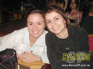 Véspera de feriado agitada no Bella Innocenti Véspera de feriado agitada no Bella Innocenti