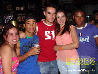 Turma do Pagode e Samprazer na Cervejaria Estância Alto da Serra Turma do Pagode e Samprazer na Cervejaria Estância Alto da Serra