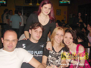 Sábado a noite no Pimenta Bar Sábado a noite no Pimenta Bar