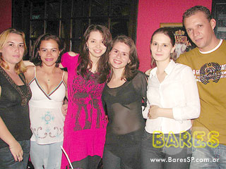 Sábado a noite no Pimenta Bar Sábado a noite no Pimenta Bar