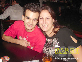 Sábado a noite no Pimenta Bar Sábado a noite no Pimenta Bar