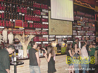 Sábado a noite no Pimenta Bar Sábado a noite no Pimenta Bar