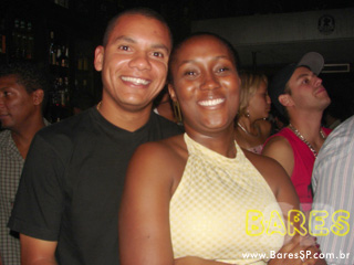 Grupos Turma do Pagode e Samprazer na Cervejaria Estância Itaim Grupos Turma do Pagode e Samprazer na Cervejaria Estância Itaim