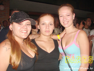 Grupos Turma do Pagode e Samprazer na Cervejaria Estância Itaim Grupos Turma do Pagode e Samprazer na Cervejaria Estância Itaim