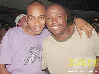 Grupos Turma do Pagode e Samprazer na Cervejaria Estância Itaim Grupos Turma do Pagode e Samprazer na Cervejaria Estância Itaim