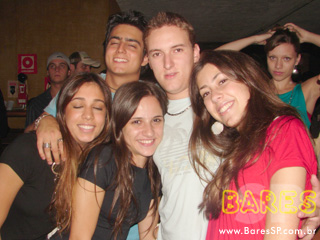 Grupos Turma do Pagode e Samprazer na Cervejaria Estância Itaim Grupos Turma do Pagode e Samprazer na Cervejaria Estância Itaim