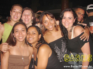 Grupos Turma do Pagode e Samprazer na Cervejaria Estância Itaim Grupos Turma do Pagode e Samprazer na Cervejaria Estância Itaim