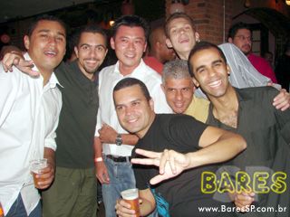 Grupos Turma do Pagode e Samprazer na Cervejaria Estância Itaim Grupos Turma do Pagode e Samprazer na Cervejaria Estância Itaim