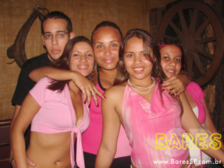 Grupos Turma do Pagode e Samprazer na Cervejaria Estância Itaim Grupos Turma do Pagode e Samprazer na Cervejaria Estância Itaim