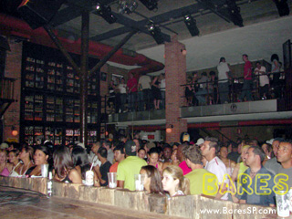 Grupos Turma do Pagode e Samprazer na Cervejaria Estância Itaim Grupos Turma do Pagode e Samprazer na Cervejaria Estância Itaim