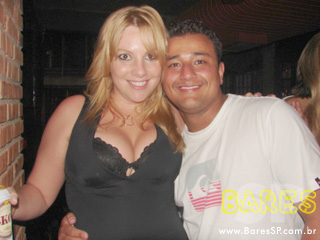 Grupos Turma do Pagode e Samprazer na Cervejaria Estância Itaim Grupos Turma do Pagode e Samprazer na Cervejaria Estância Itaim