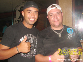 Grupos Turma do Pagode e Samprazer na Cervejaria Estância Itaim Grupos Turma do Pagode e Samprazer na Cervejaria Estância Itaim