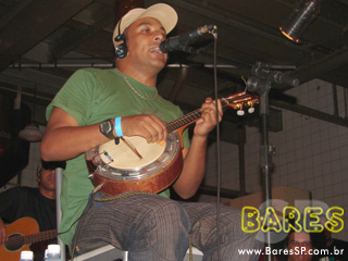 Grupos Turma do Pagode e Samprazer na Cervejaria Estância Itaim Grupos Turma do Pagode e Samprazer na Cervejaria Estância Itaim