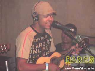 Grupos Turma do Pagode e Samprazer na Cervejaria Estância Itaim Grupos Turma do Pagode e Samprazer na Cervejaria Estância Itaim