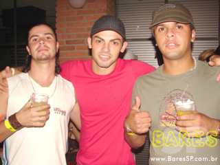 Grupos Turma do Pagode e Samprazer na Cervejaria Estância Itaim Grupos Turma do Pagode e Samprazer na Cervejaria Estância Itaim