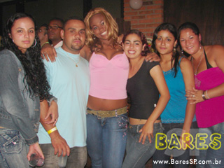 Grupos Turma do Pagode e Samprazer na Cervejaria Estância Itaim Grupos Turma do Pagode e Samprazer na Cervejaria Estância Itaim