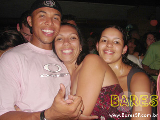 Grupos Turma do Pagode e Samprazer na Cervejaria Estância Itaim Grupos Turma do Pagode e Samprazer na Cervejaria Estância Itaim