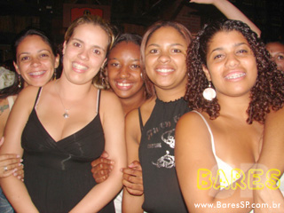 Grupos Turma do Pagode e Samprazer na Cervejaria Estância Itaim Grupos Turma do Pagode e Samprazer na Cervejaria Estância Itaim