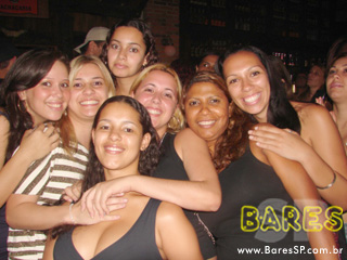 Grupos Turma do Pagode e Samprazer na Cervejaria Estância Itaim Grupos Turma do Pagode e Samprazer na Cervejaria Estância Itaim