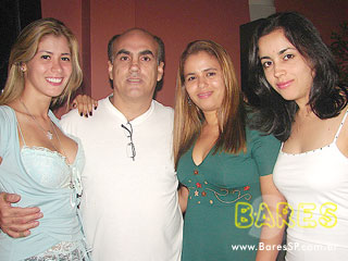 Sábado animado no Autêntico Bar Sábado animado no Autêntico Bar