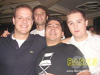 Sábado animado no Autêntico Bar Sábado animado no Autêntico Bar