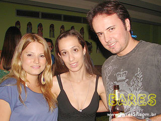 Sábado a noite no Consulado da Cachaça Sábado a noite no Consulado da Cachaça