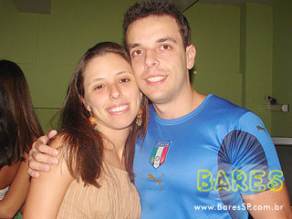 Sábado a noite no Consulado da Cachaça Sábado a noite no Consulado da Cachaça