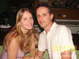 Sábado a noite no Consulado da Cachaça Sábado a noite no Consulado da Cachaça