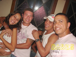 Quinta-feira a noite no Lisboa Chopp & Grill Quinta-feira a noite no Lisboa Chopp & Grill