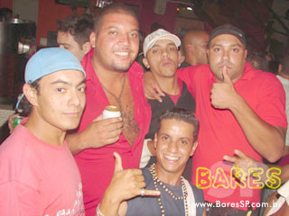 Quinta-feira a noite no Lisboa Chopp & Grill Quinta-feira a noite no Lisboa Chopp & Grill