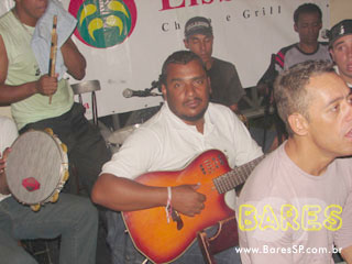 Quinta-feira a noite no Lisboa Chopp & Grill Quinta-feira a noite no Lisboa Chopp & Grill
