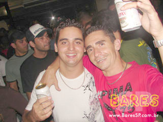 Quinta-feira a noite no Lisboa Chopp & Grill Quinta-feira a noite no Lisboa Chopp & Grill