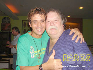 Segunda com apresentação teatral no Consulado da Cachaça Segunda com apresentação teatral no Consulado da Cachaça