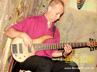 Sexta a noite no Consulado da Cachaça Sexta a noite no Consulado da Cachaça