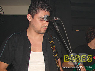 Cantor Rodrigo Sá no Mary Jane Bar Cantor Rodrigo Sá no Mary Jane Bar