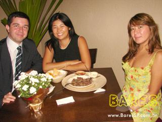 Quarta-feria a noite no Todos os Santos Bar Forneria Grill Quarta-feria a noite no Todos os Santos Bar Forneria Grill