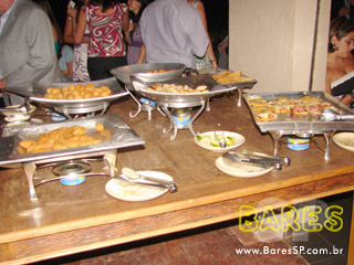 Quarta-feria a noite no Todos os Santos Bar Forneria Grill Quarta-feria a noite no Todos os Santos Bar Forneria Grill
