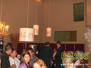 Quarta-feria a noite no Todos os Santos Bar Forneria Grill Quarta-feria a noite no Todos os Santos Bar Forneria Grill