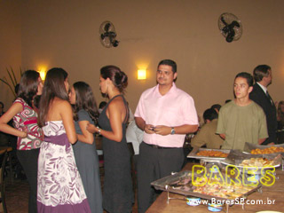 Quarta-feria a noite no Todos os Santos Bar Forneria Grill Quarta-feria a noite no Todos os Santos Bar Forneria Grill