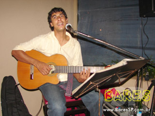 Quarta-feria a noite no Todos os Santos Bar Forneria Grill Quarta-feria a noite no Todos os Santos Bar Forneria Grill