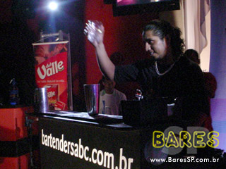 1º Campeonato de Flair Bartenders no Pimenta Bar 1º Campeonato de Flair Bartenders no Pimenta Bar