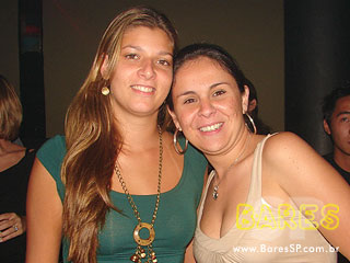 Cantor Rodrigo Sá no Mary Jane Bar Cantor Rodrigo Sá no Mary Jane Bar